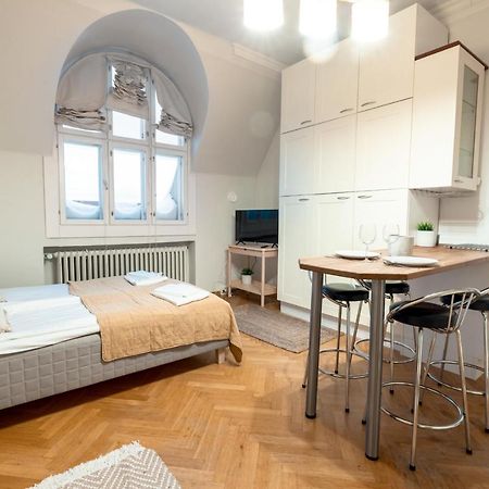 2Ndhomes Cozy & Compact Top Floor Studio In Erottaja Helsinki Esterno foto