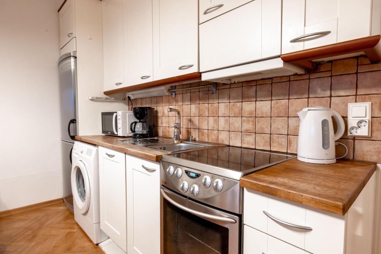 2Ndhomes Cozy & Compact Top Floor Studio In Erottaja Helsinki Esterno foto
